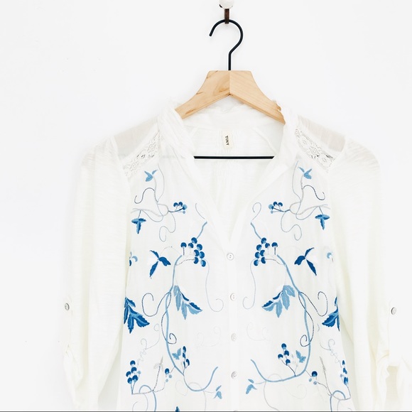 Anthropologie Tiny Embroidered Button Down Henley - Picture 2 of 8